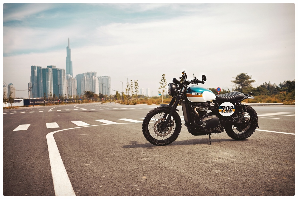 Triumph Street Scrambler nâng tầm thành xe hầm hố cho dân văn phòng